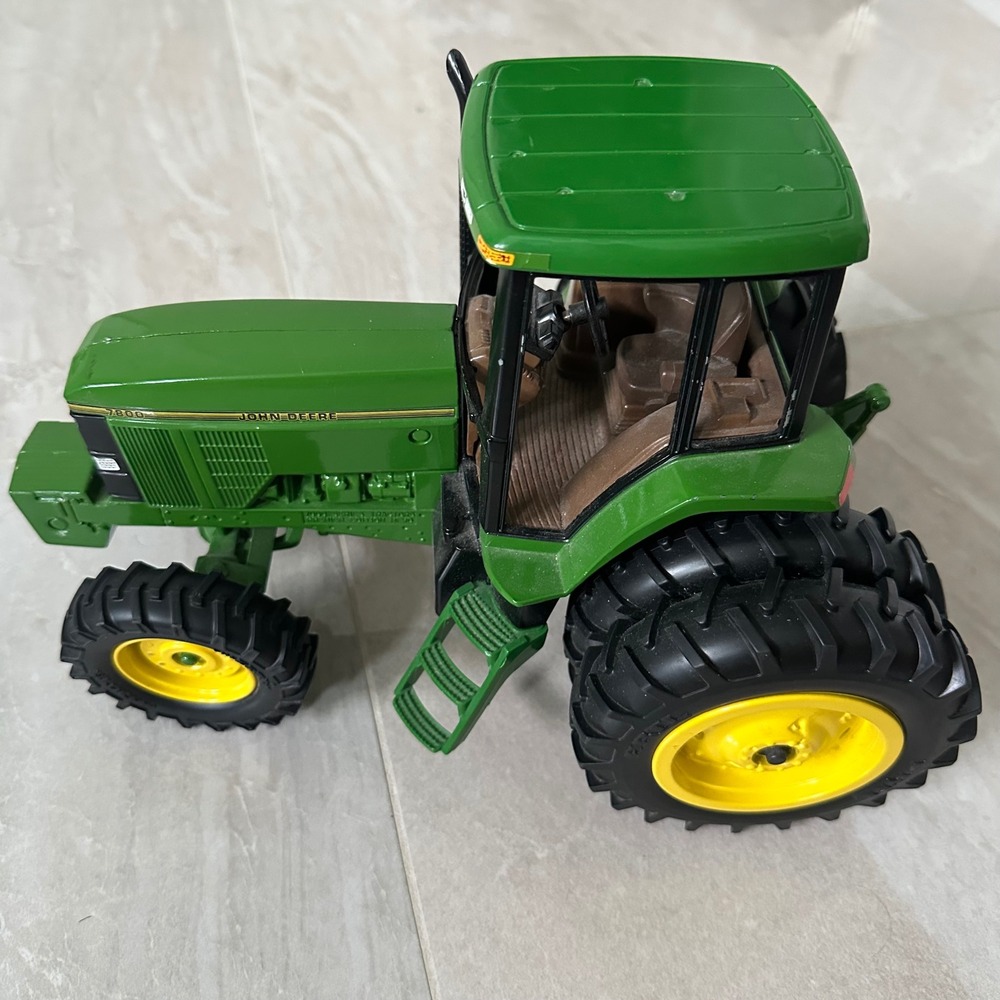 John Deere 7800 Tractor Toy DieCast Metal Green 7000 Series Premier Edition MFWD